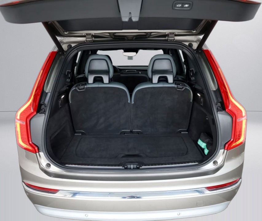 VOLVO XC90 2021 — imagine 17
