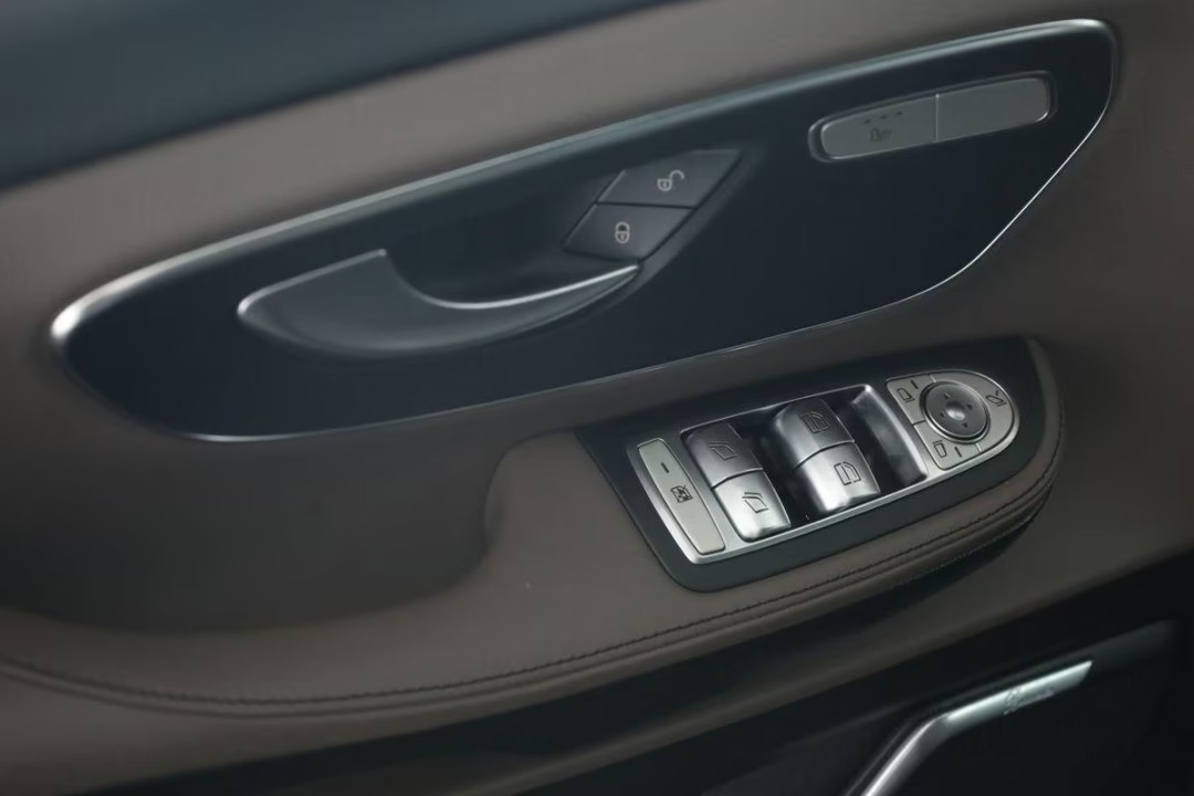 Mercedes-Benz V 300d 4MATIC Long Avantgarde - foto 20