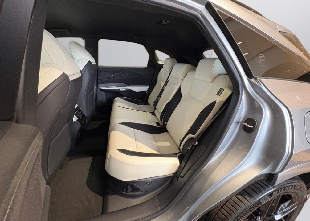 LEXUS RX 2026 — imagine 18