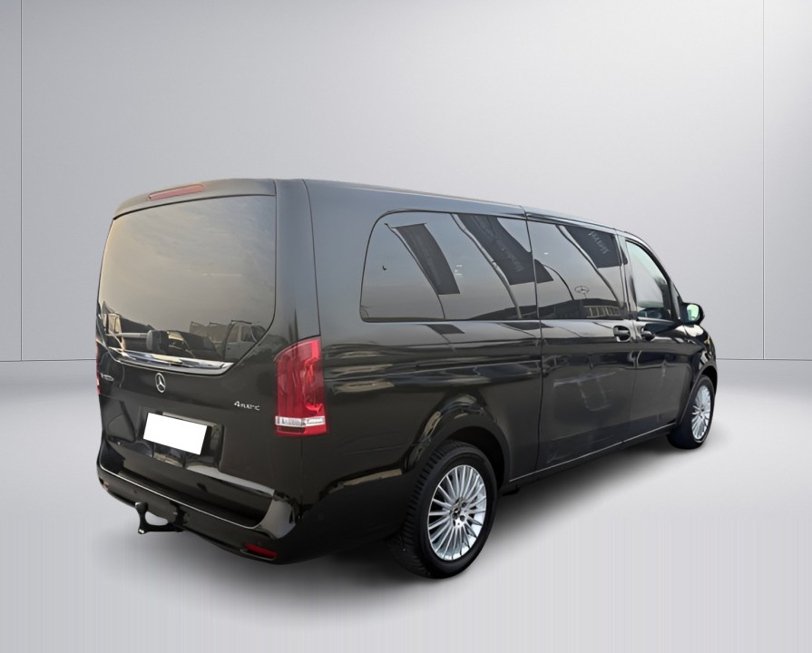 MERCEDES-BENZ V-Class 2023 — imagine 4