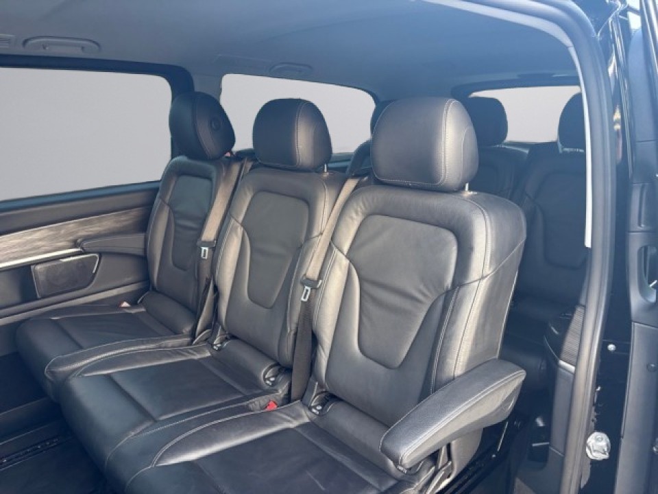 MERCEDES-BENZ V-Class 2023 — imagine 20