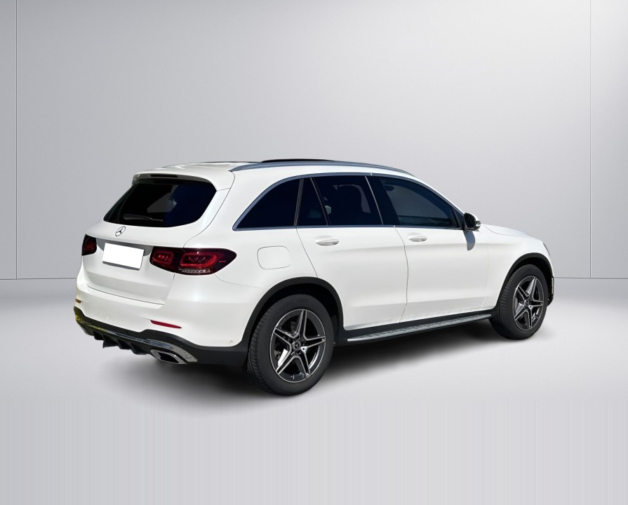Mercedes-Benz GLC 300 4MATIC AMG (3)