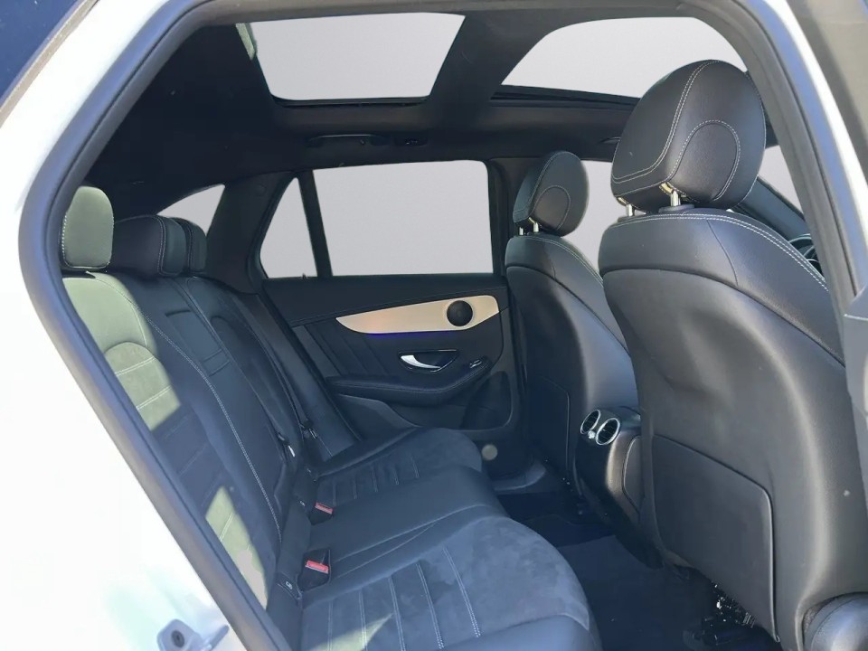 Mercedes-Benz GLC 300 4MATIC AMG - foto 24