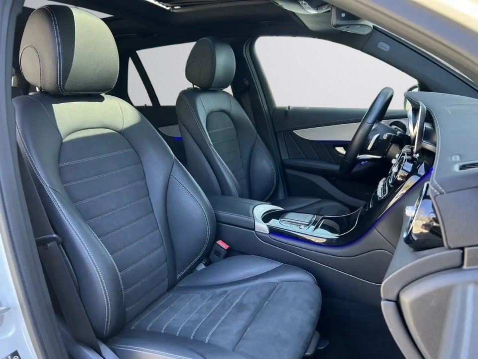 Mercedes-Benz GLC 300 4MATIC AMG - foto 13