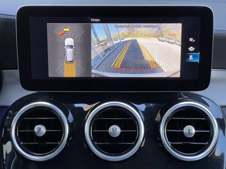Mercedes-Benz GLC 300 4MATIC AMG - foto 18