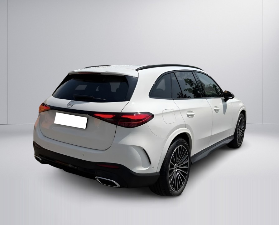 Mercedes-Benz GLC 220d 4MATIC AMG (4)
