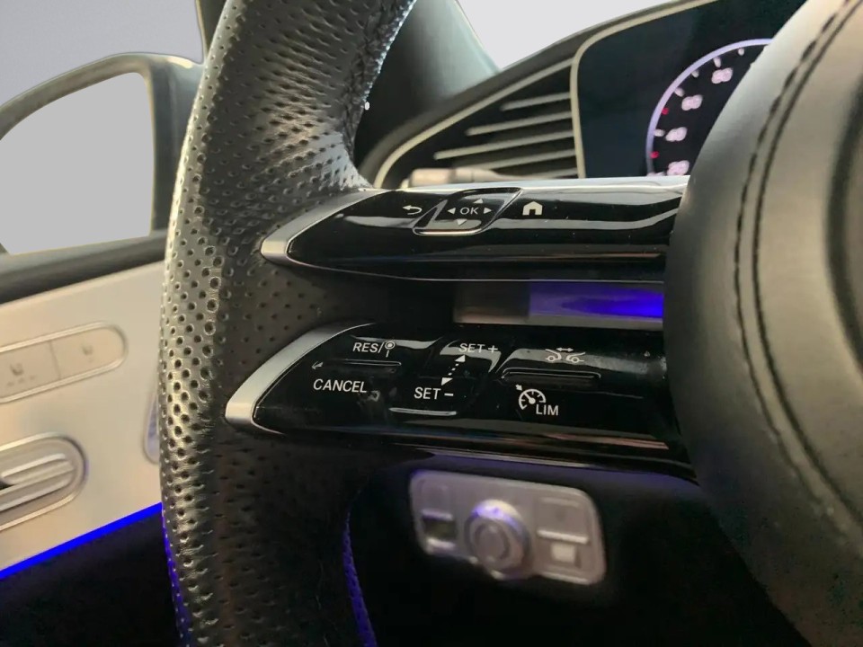 Mercedes-Benz GLE 300 AMG - foto 7