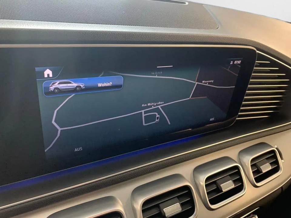 Mercedes-Benz GLE 300 AMG - foto 11