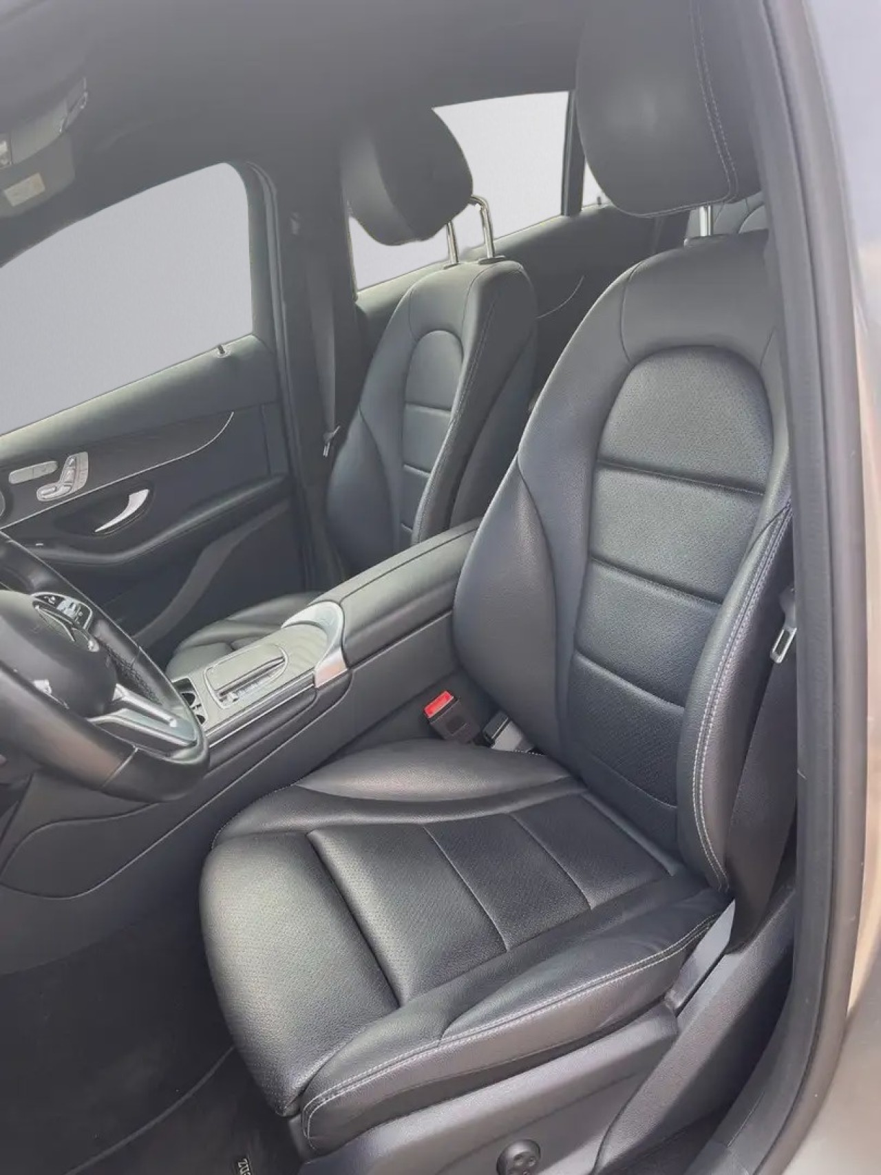 Mercedes-Benz GLC Coupé 300d 4MATIC AMG - foto 10