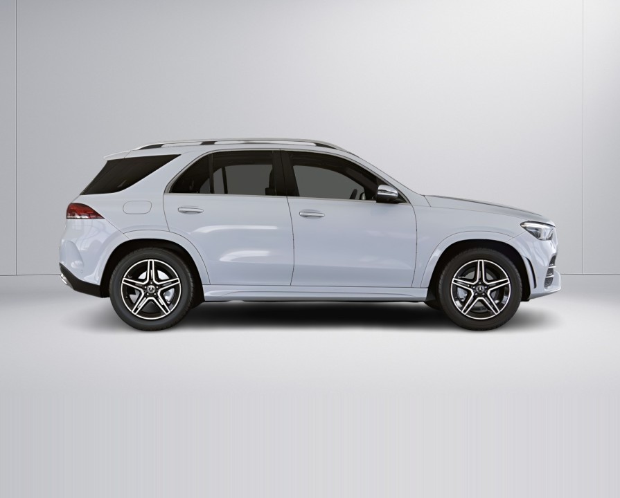 Mercedes-Benz GLE 300d 4MATIC AMG (3)