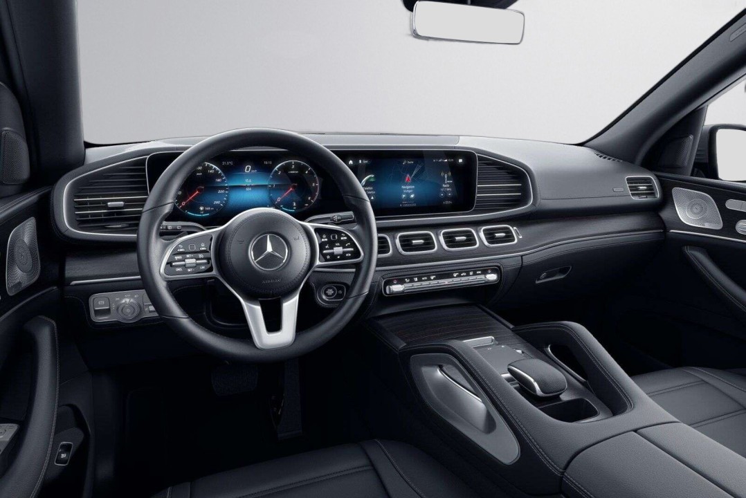 Mercedes-Benz GLE 300d 4MATIC AMG - foto 7