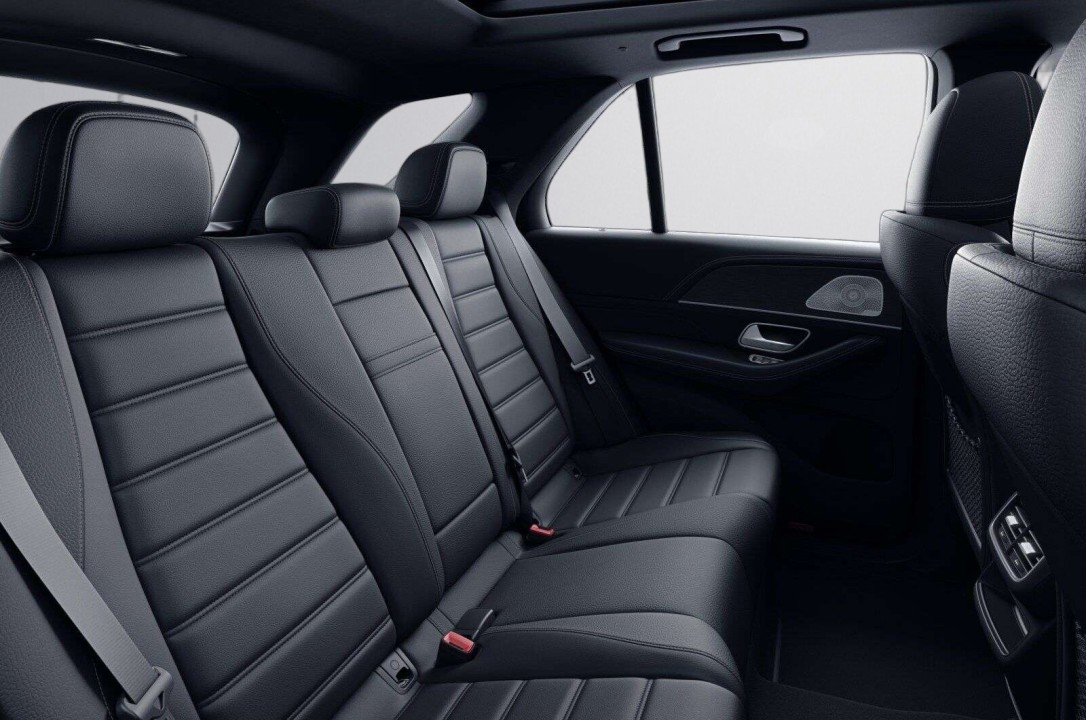 Mercedes-Benz GLE 300d 4MATIC AMG - foto 9