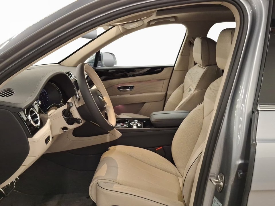 Bentley Bentayga Atelier Edition - foto 7