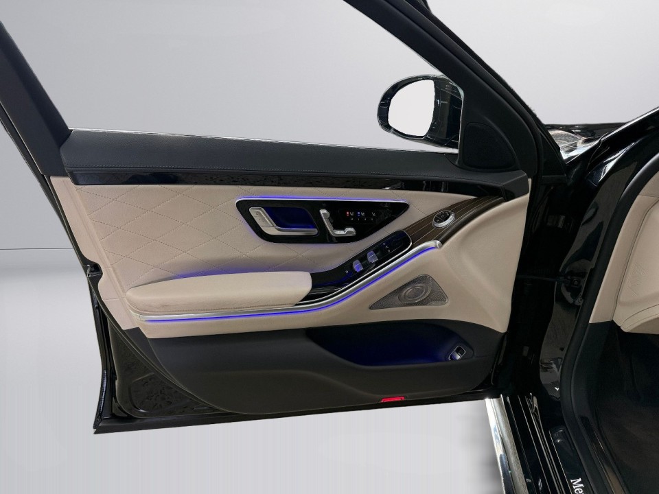 Mercedes-Benz S 400d 4MATIC AMG - foto 16