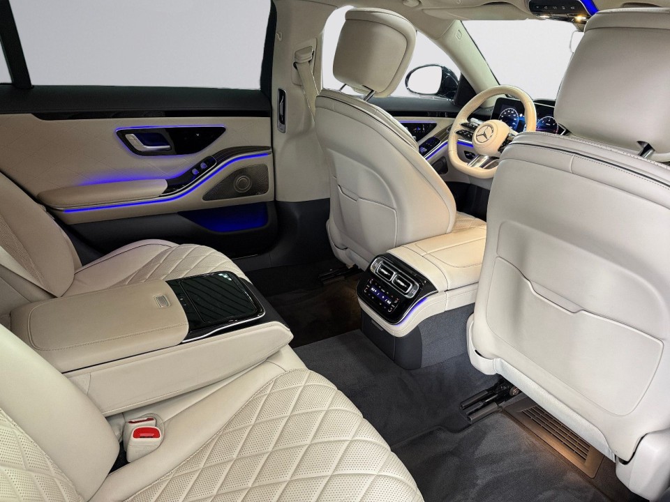 Mercedes-Benz S 400d 4MATIC AMG - foto 10