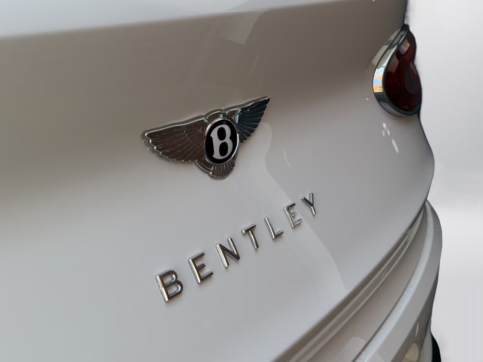 Bentley Bentayga Artenara Hybrid - foto 25