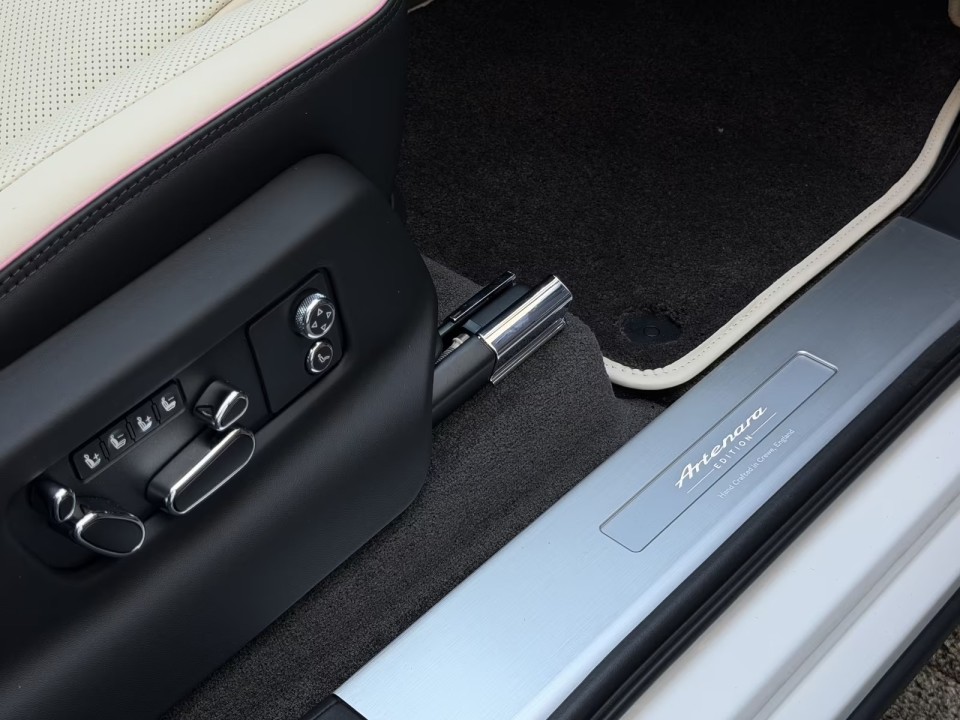 Bentley Bentayga Artenara Hybrid - foto 22