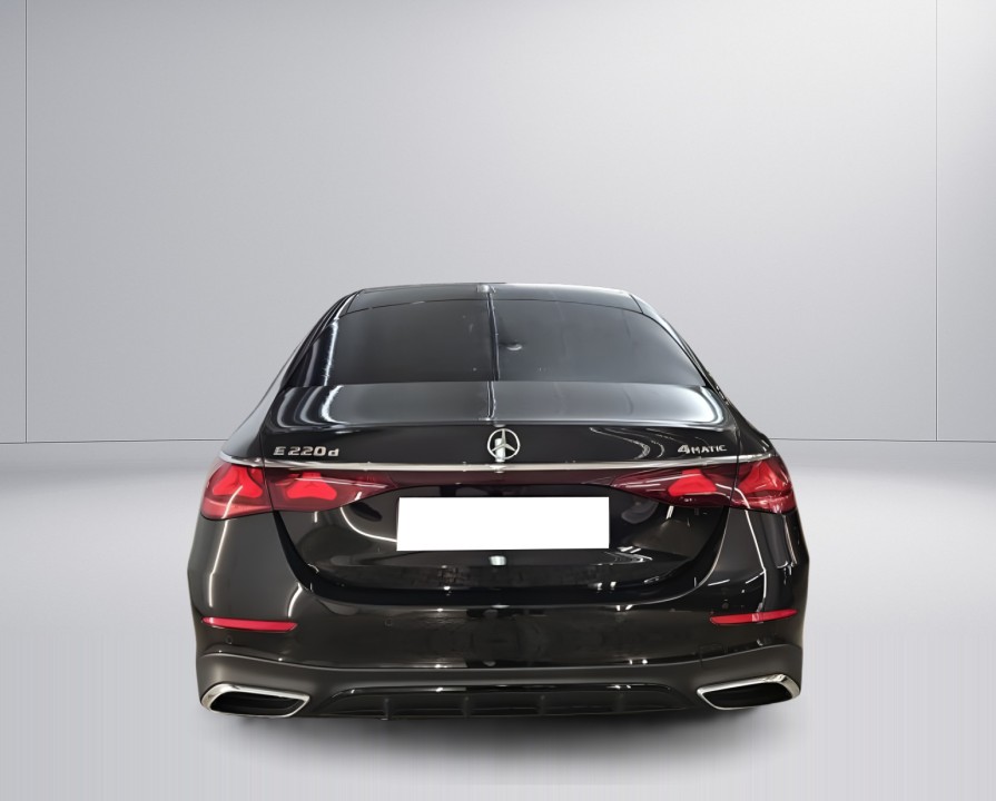 MERCEDES-BENZ E-Class 2025 — imagine 3
