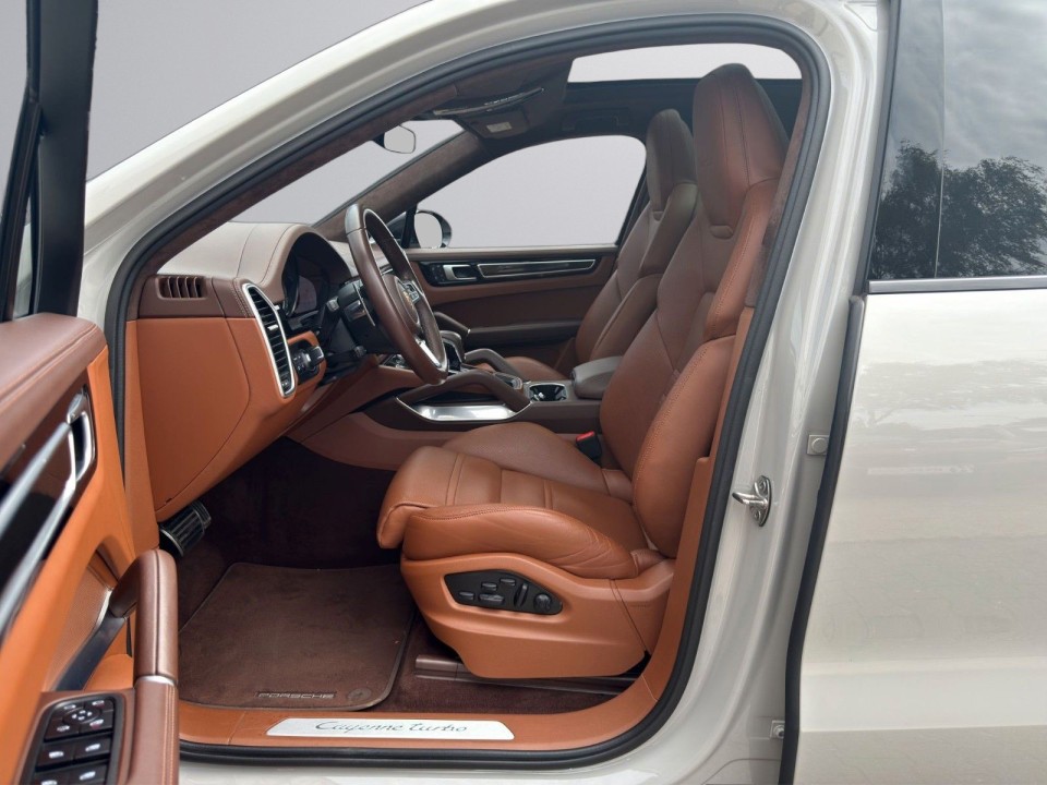 Porsche Cayenne Coupe Turbo - foto 9
