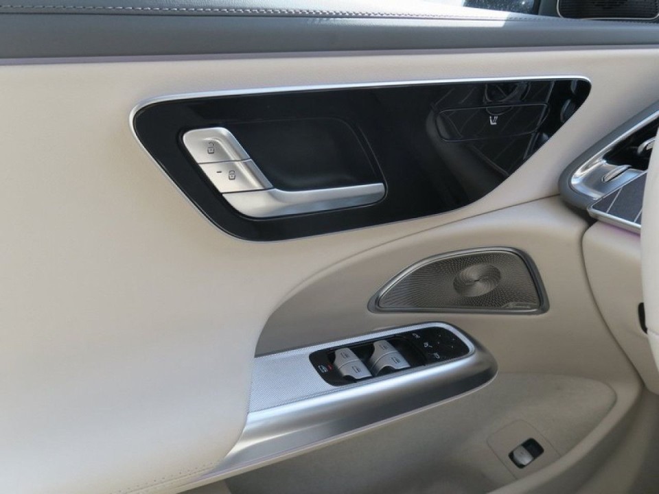 Mercedes-Benz E 220d 4MATIC Avantgarde - foto 18