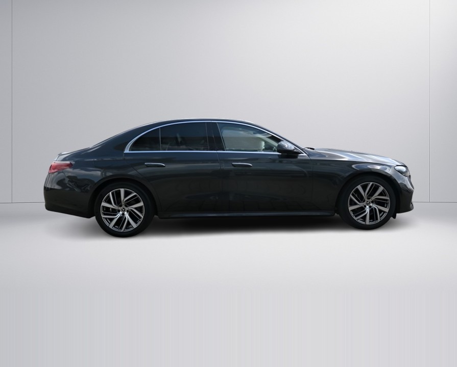 MERCEDES-BENZ E-Class 2024 — imagine 3