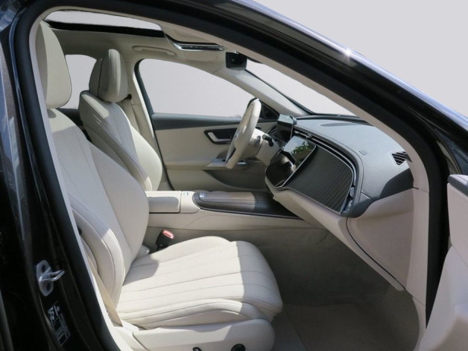 Mercedes-Benz E 220d 4MATIC Avantgarde - foto 12
