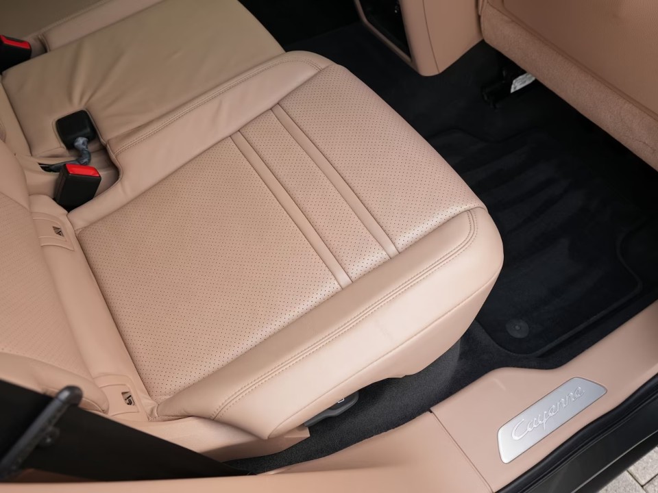 Porsche Cayenne Coupe E-Hybrid - foto 33