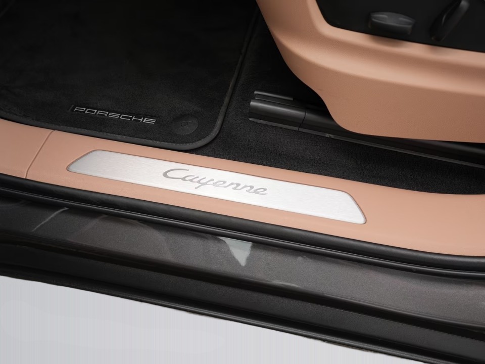 Porsche Cayenne Coupe E-Hybrid - foto 41