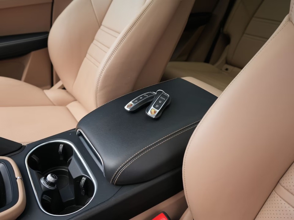 Porsche Cayenne Coupe E-Hybrid - foto 27