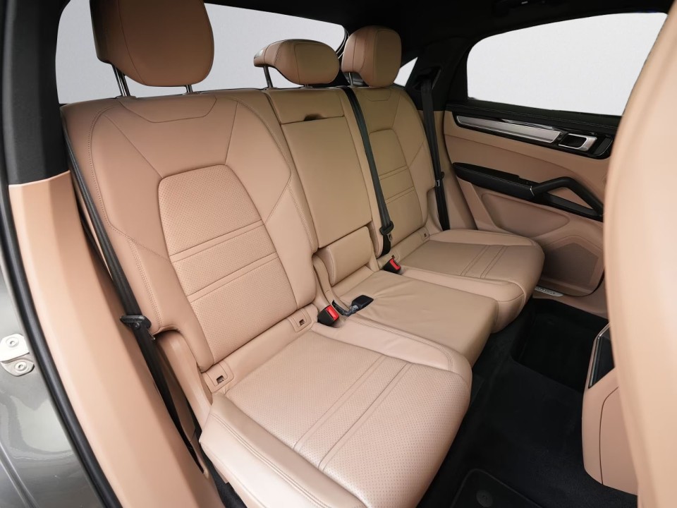 Porsche Cayenne Coupe E-Hybrid - foto 30