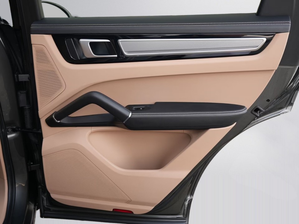 Porsche Cayenne Coupe E-Hybrid - foto 40