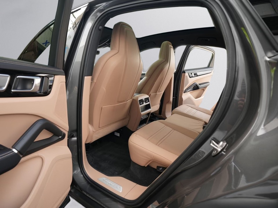 Porsche Cayenne Coupe E-Hybrid - foto 32