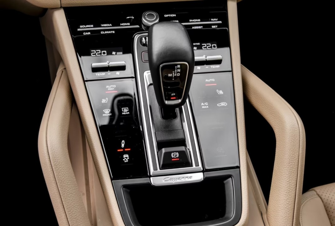 Porsche Cayenne Coupe - foto 11