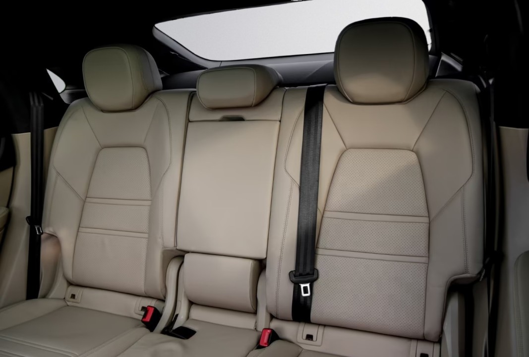 Porsche Cayenne Coupe - foto 14
