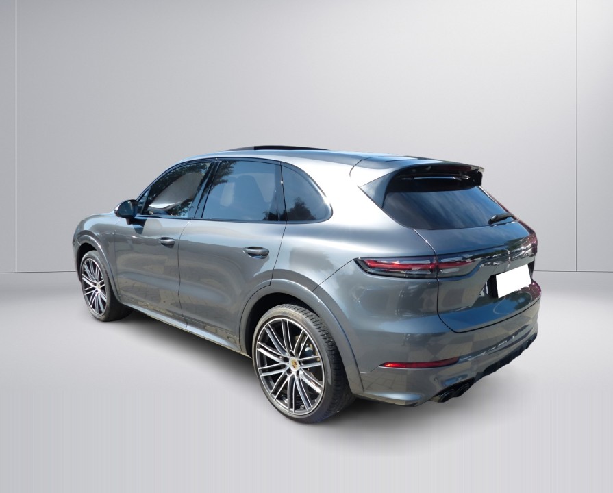 Porsche Cayenne S (5)