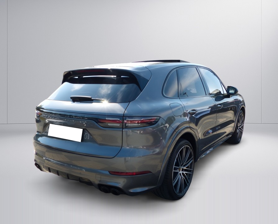 Porsche Cayenne S (3)