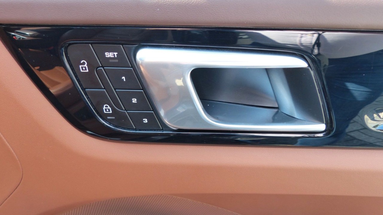 Porsche Cayenne S - foto 22