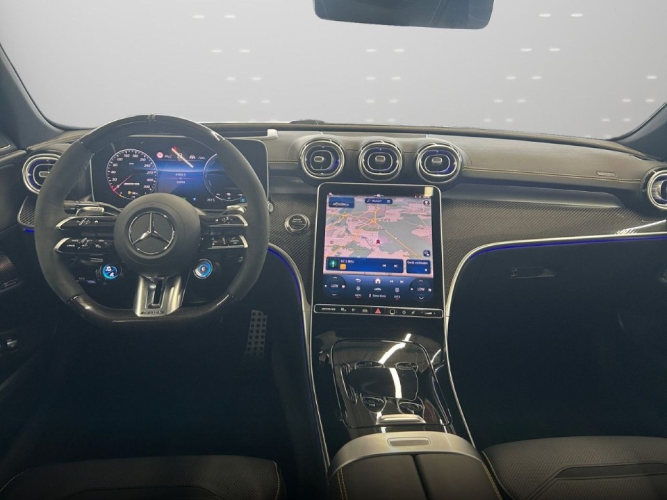 Mercedes-Benz C 63 AMG 4MATIC - foto 11