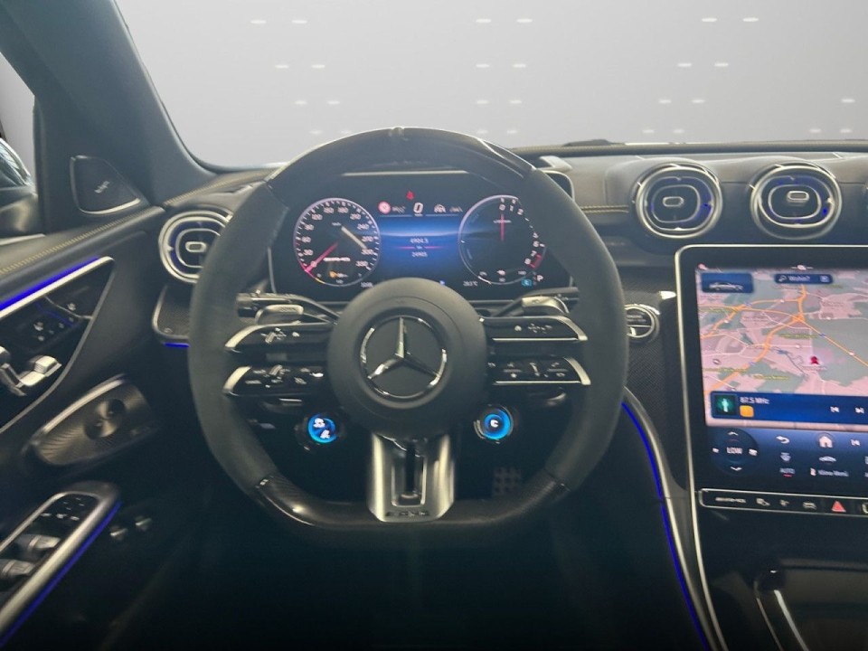 Mercedes-Benz C 63 AMG 4MATIC - foto 10