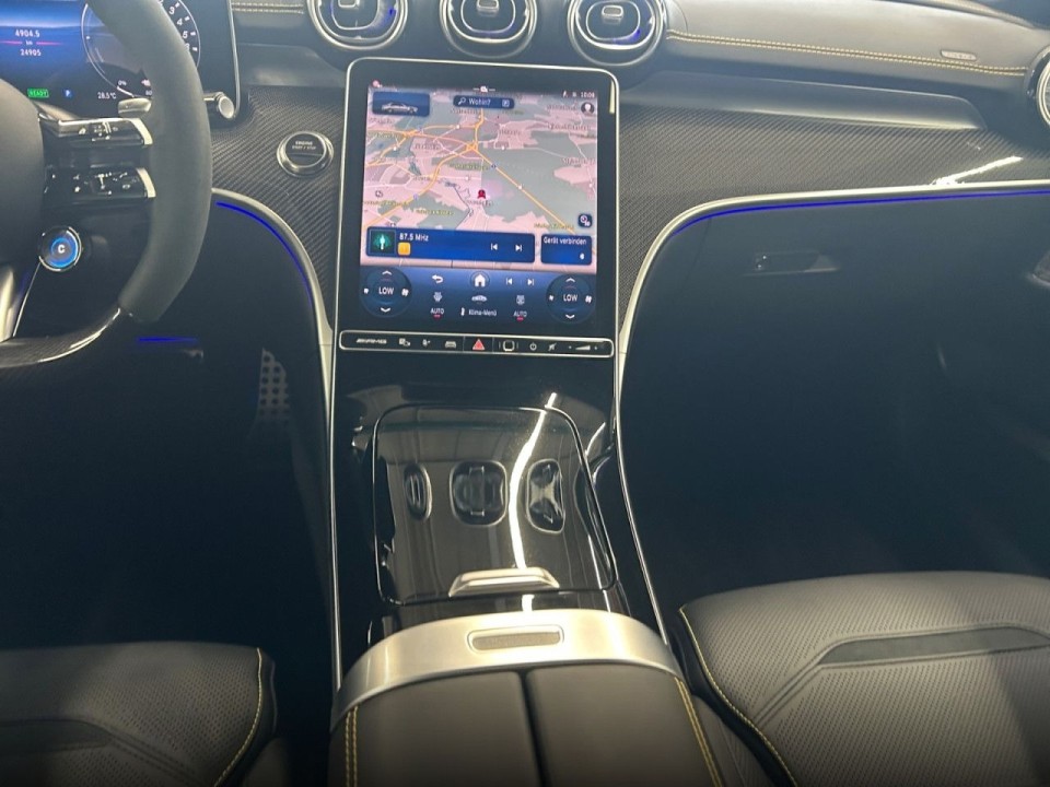 Mercedes-Benz C 63 AMG 4MATIC - foto 15