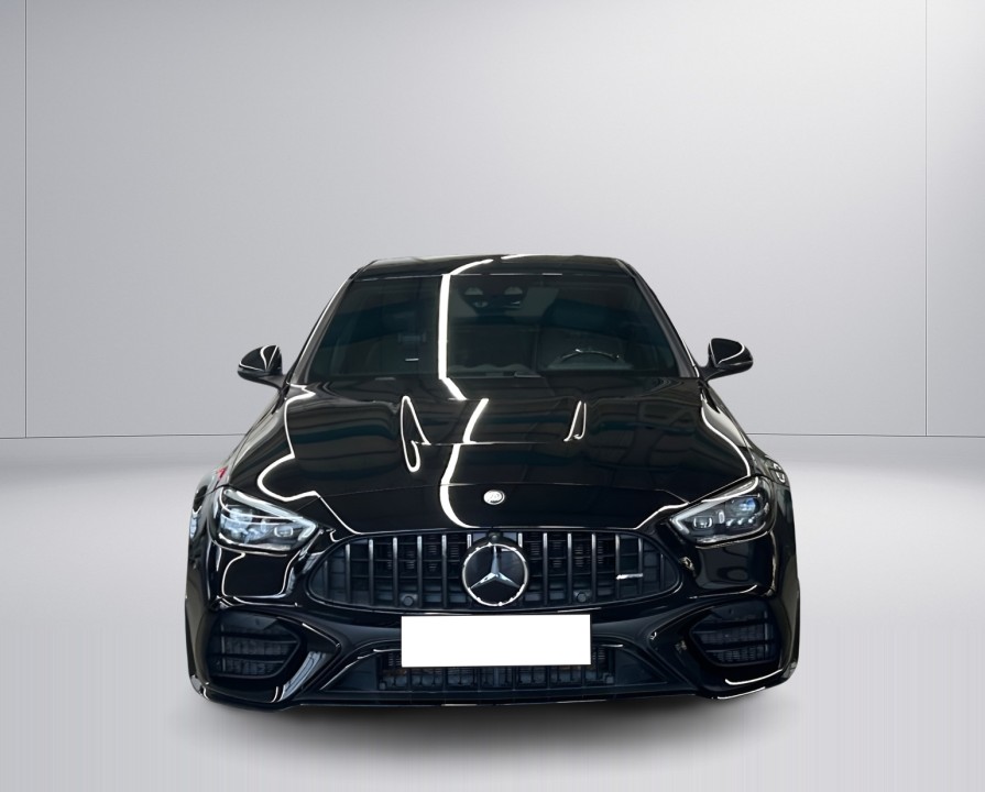 Mercedes-Benz C 63 AMG 4MATIC - foto 6