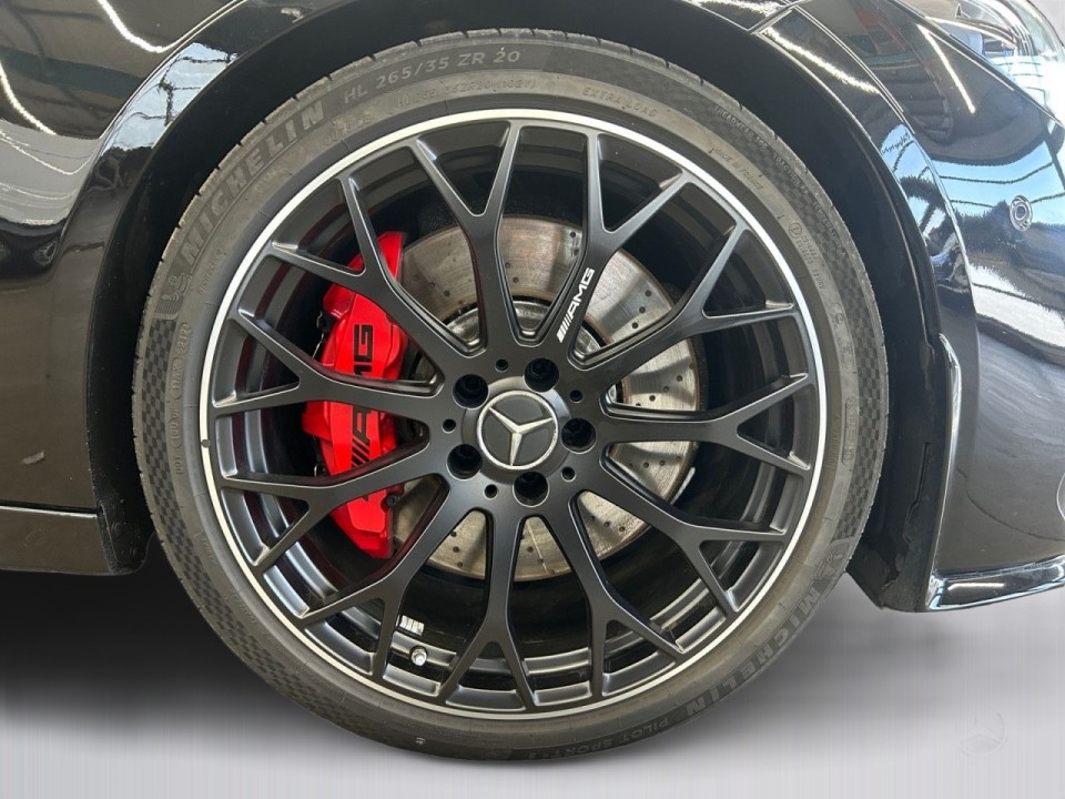 Mercedes-Benz C 63 AMG 4MATIC - foto 20