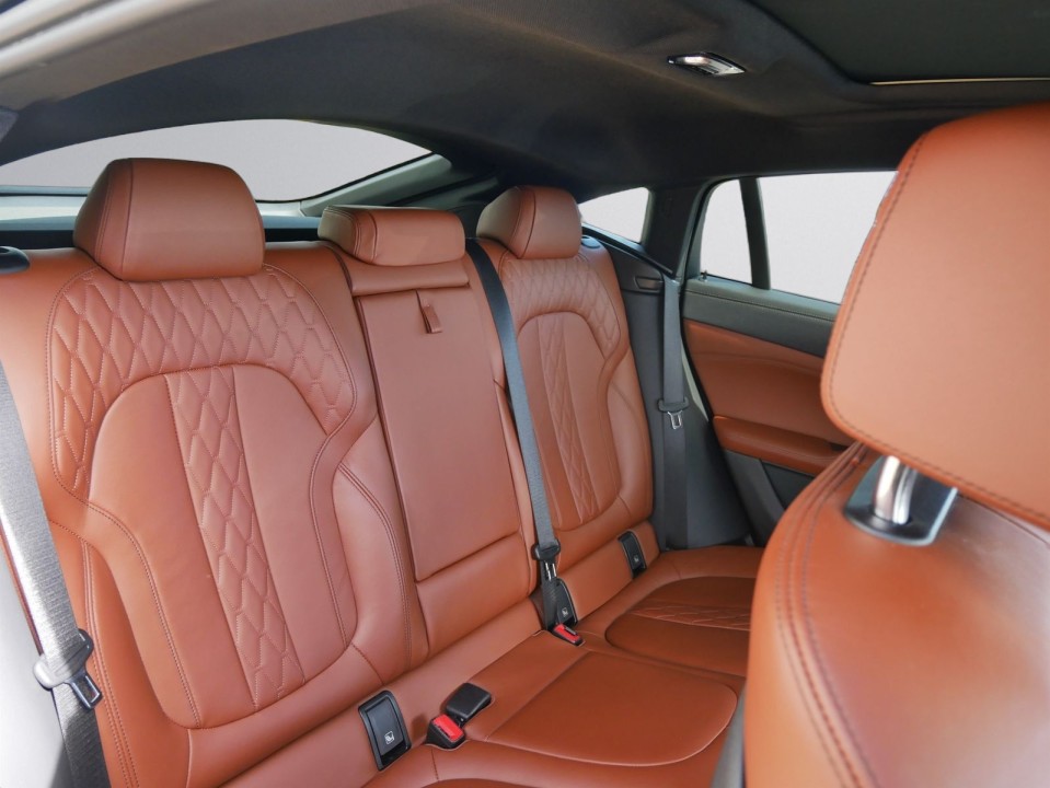 BMW X6 xDrive40d M-Sport - foto 11