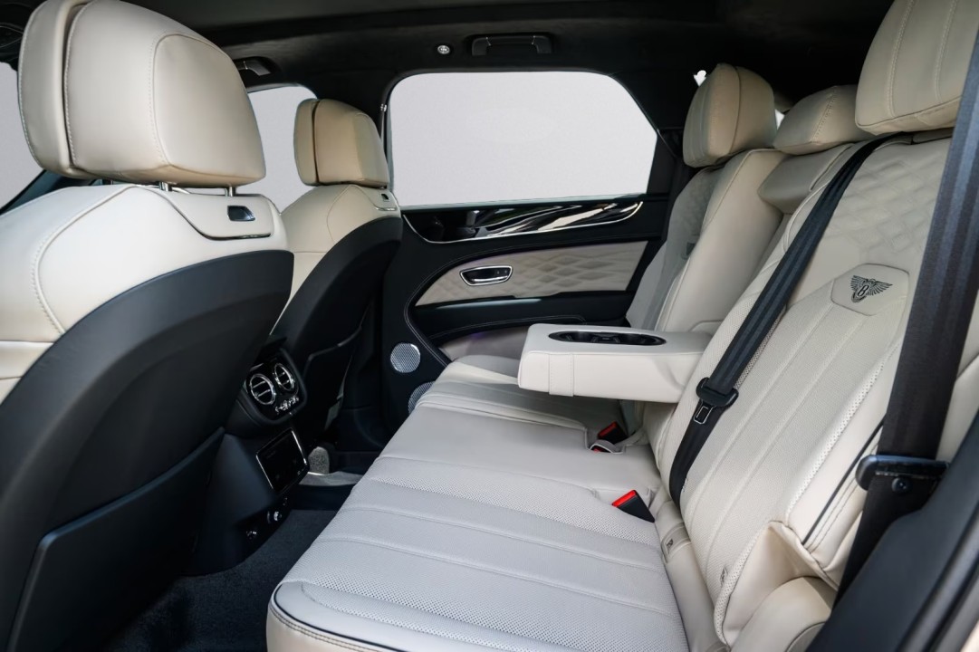 BENTLEY Bentayga 2025 — imagine 18