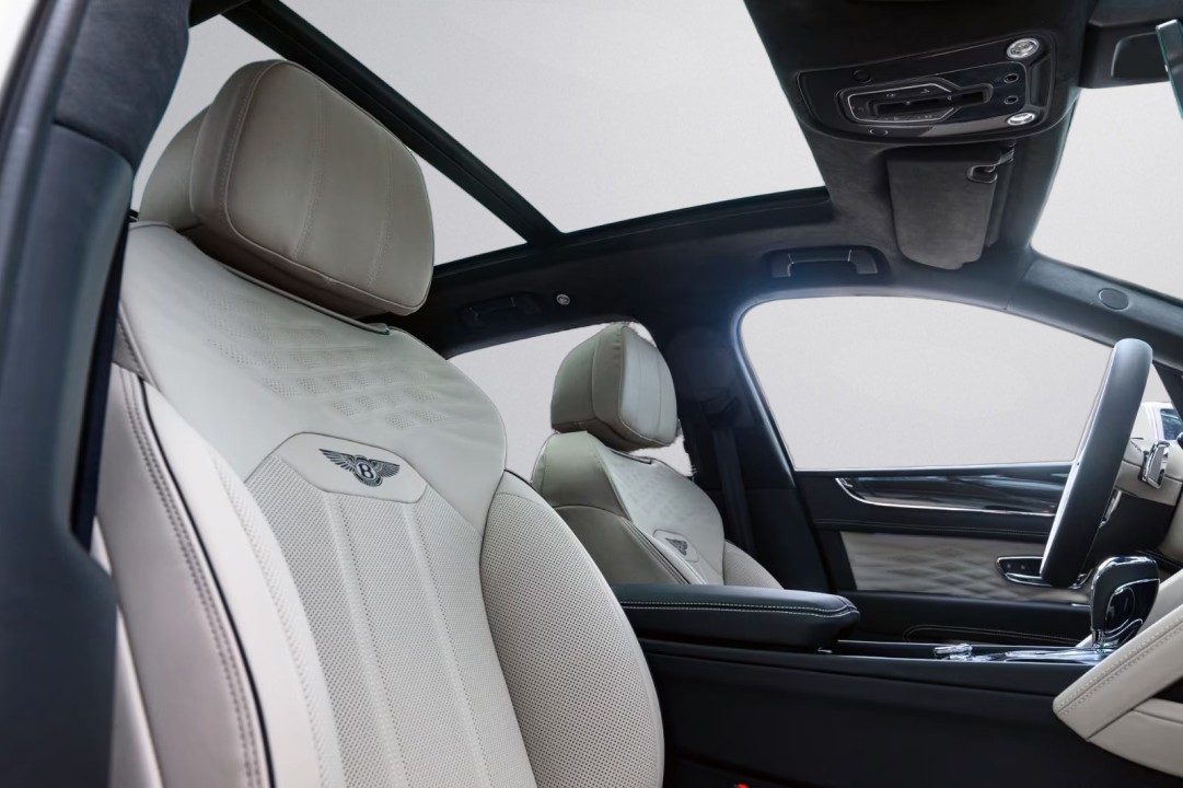 BENTLEY Bentayga 2025 — imagine 20