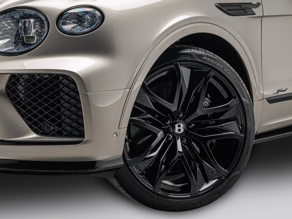 Bentley Bentayga Speed - foto 34