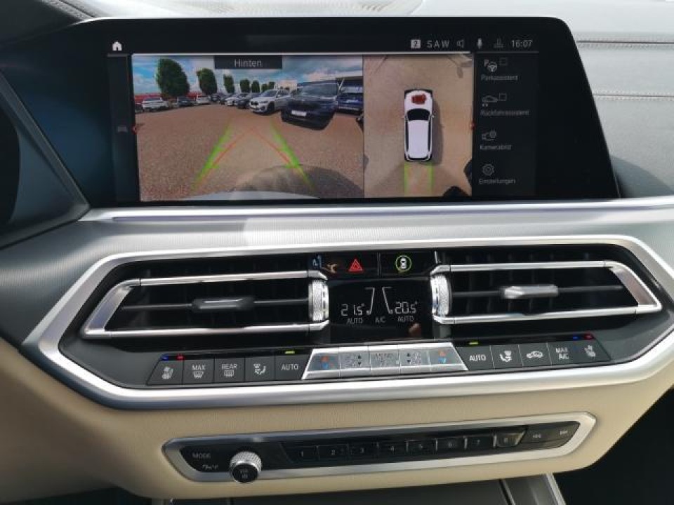 BMW X5 M50i - foto 16