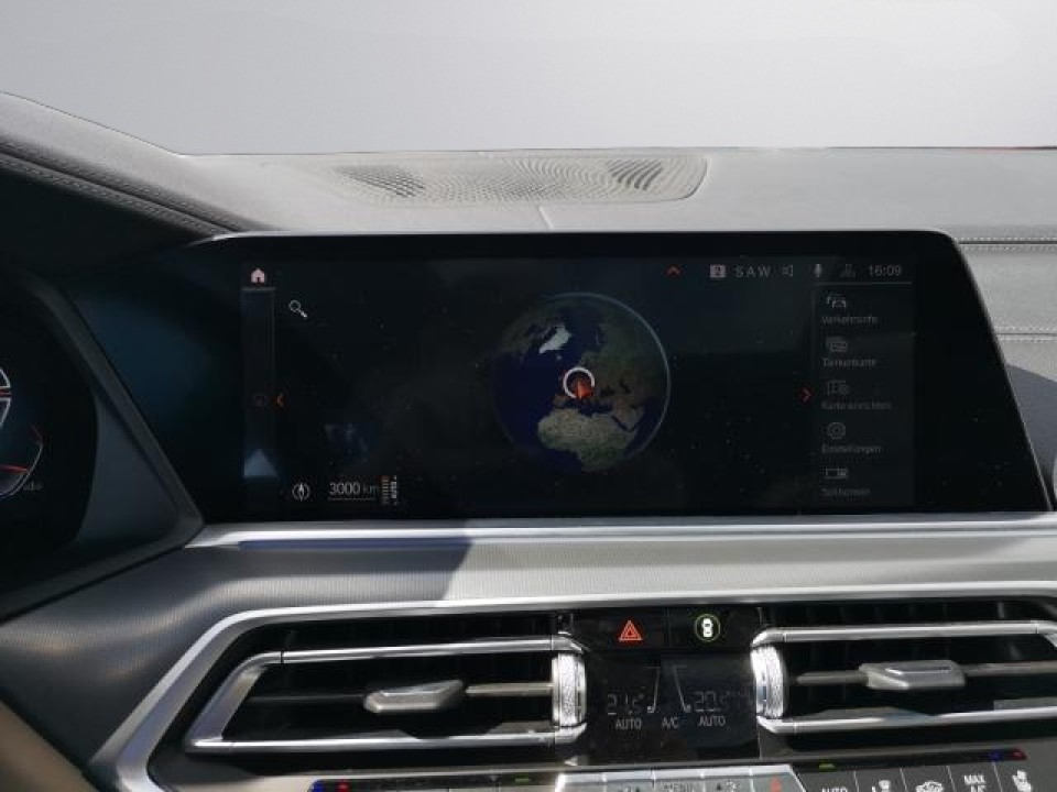BMW X5 M50i - foto 18