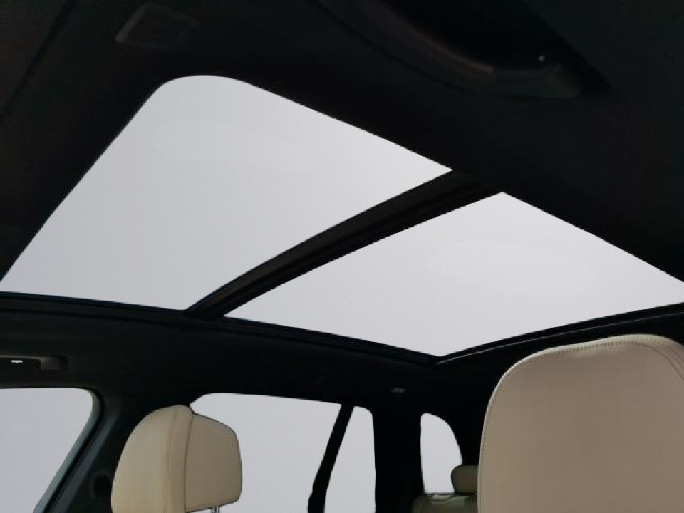 BMW X5 M50i - foto 19