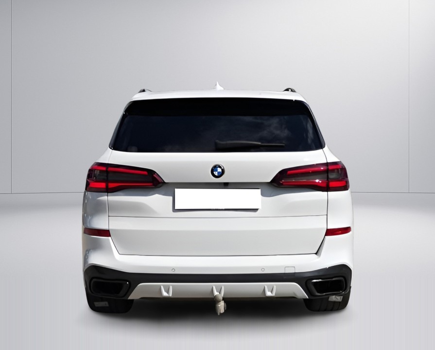 BMW X5 M50i (4)